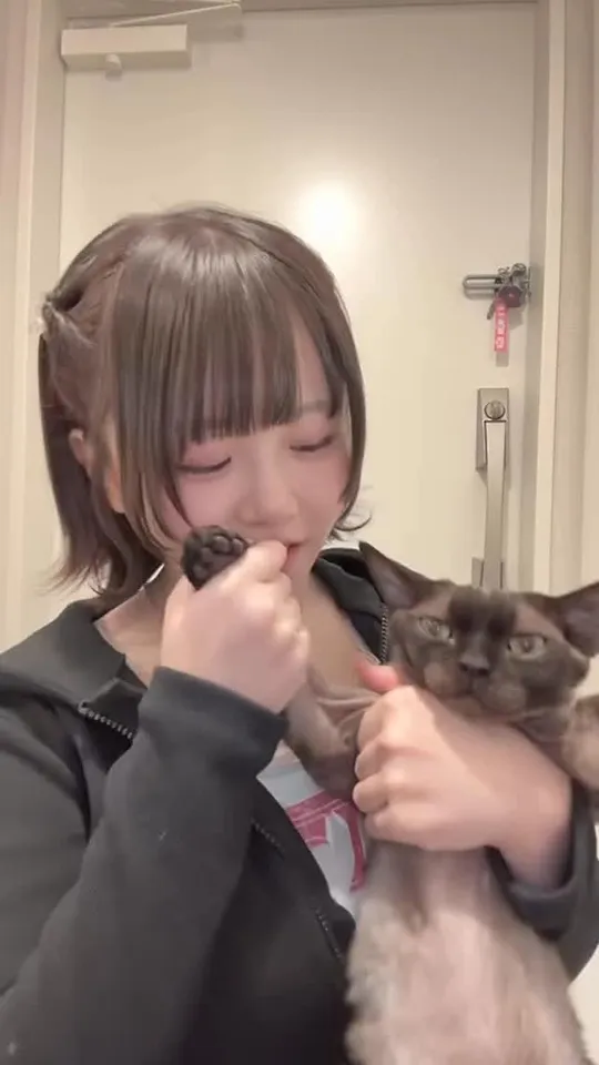 Konatsu Kashiwagi สาวหน้าหวาน ยิ้มสวย แต่ลีลาเร้าร้อน อกอึ๋ม 14